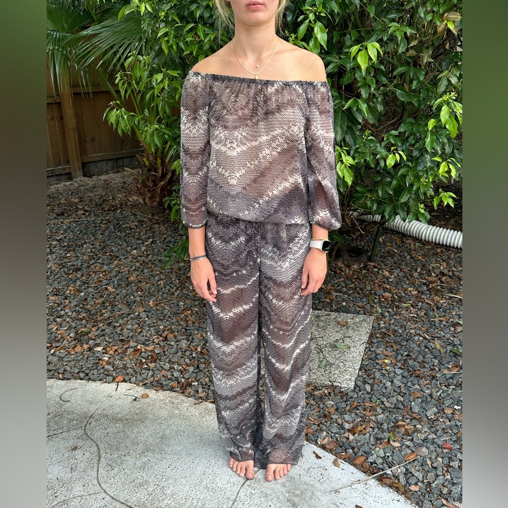 EUC like New Vintage 2 piece Cache Pants and Top. Size Small. Fits 4-6. Blk-Gray